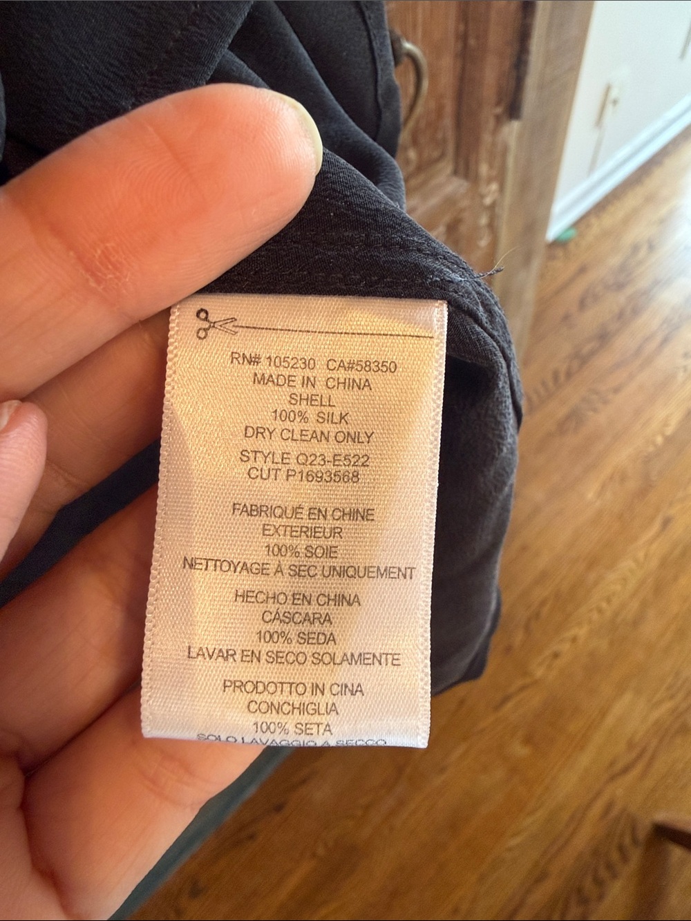 Equipment 100% silk Black Lightweight Button-Front Shirt - Picture 7 of 13